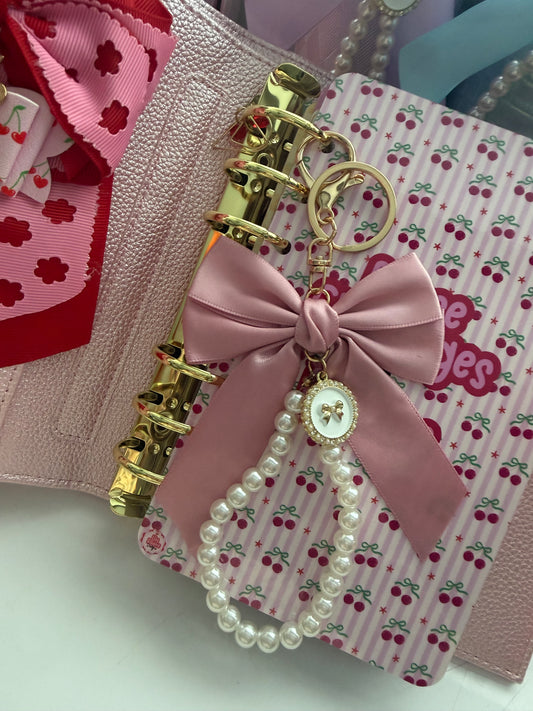 Pearly Bow Binder Charm